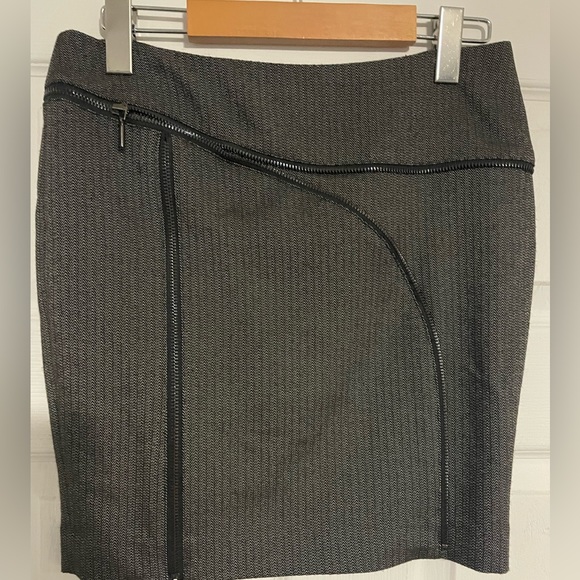 Grey Bebe tweed mini skirt size 2 NWOT - Picture 1 of 4